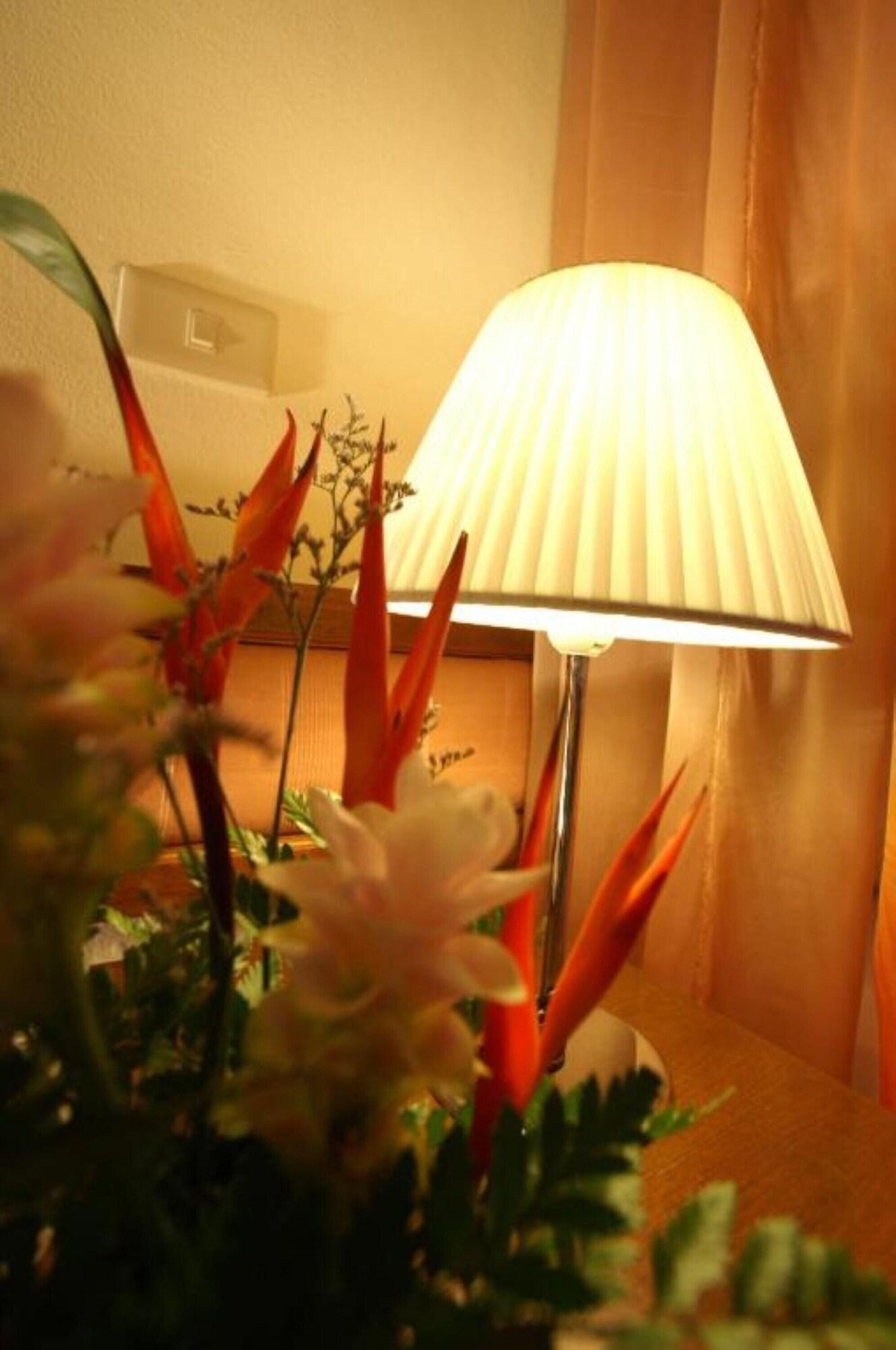 People Place Boutique In Town Hotel - Sha Extra Plus Чиангмай Экстерьер фото