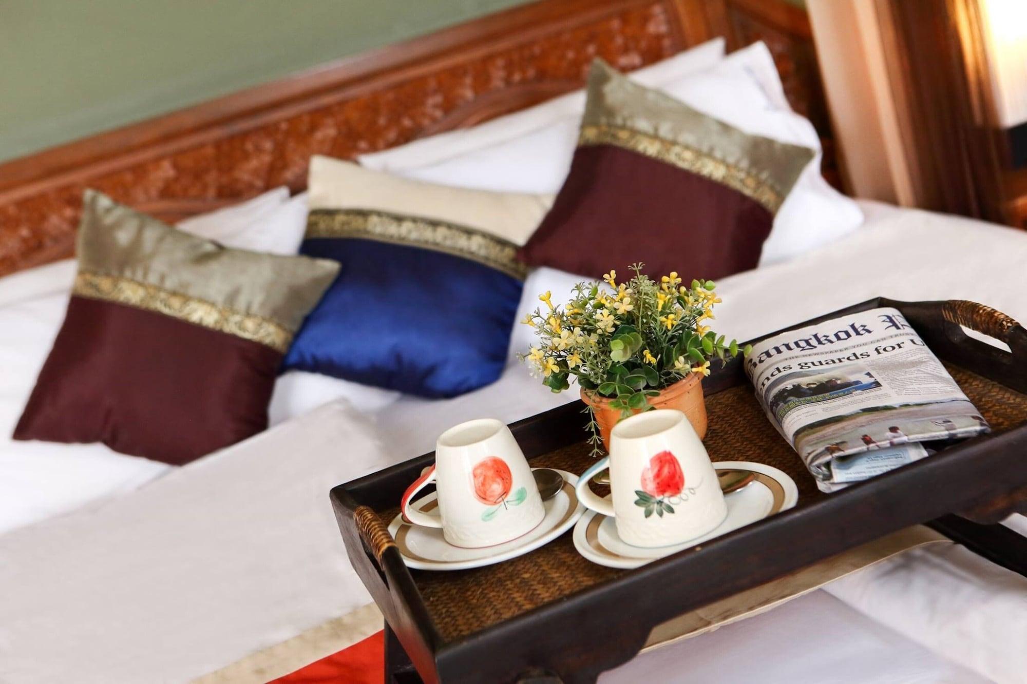 People Place Boutique In Town Hotel - Sha Extra Plus Чиангмай Экстерьер фото